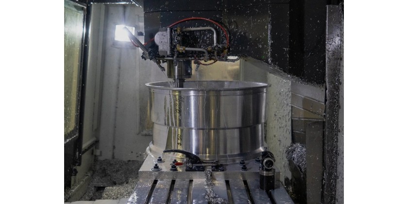 Kute Felgi Aluminiowe – Lekkie, Mocne na zamówienie